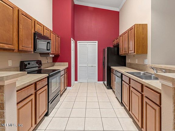 3rd image of 6106 MAGGIES Circle #114