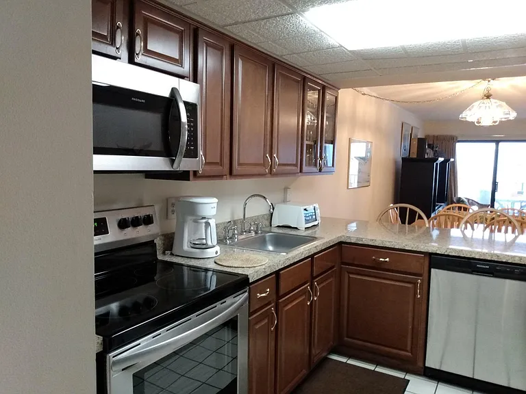 Kitchen - stainless appliances