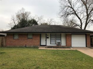 6425 Roos Rd, Houston, TX 77074