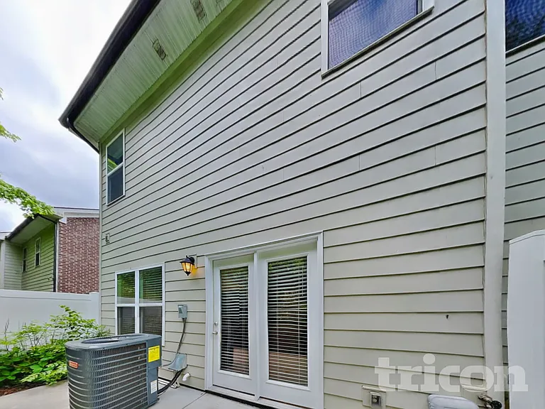 131 Hickory Station Ln — Photo 18