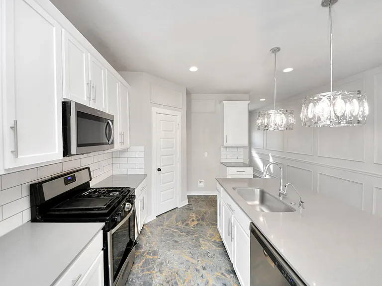 7515 Rivercane Shore Ln — Photo 8
