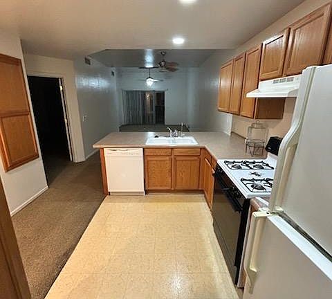 4th image of 205 N 74th St Unit 206