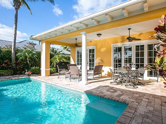 2nd image of 6610 Martinique Way