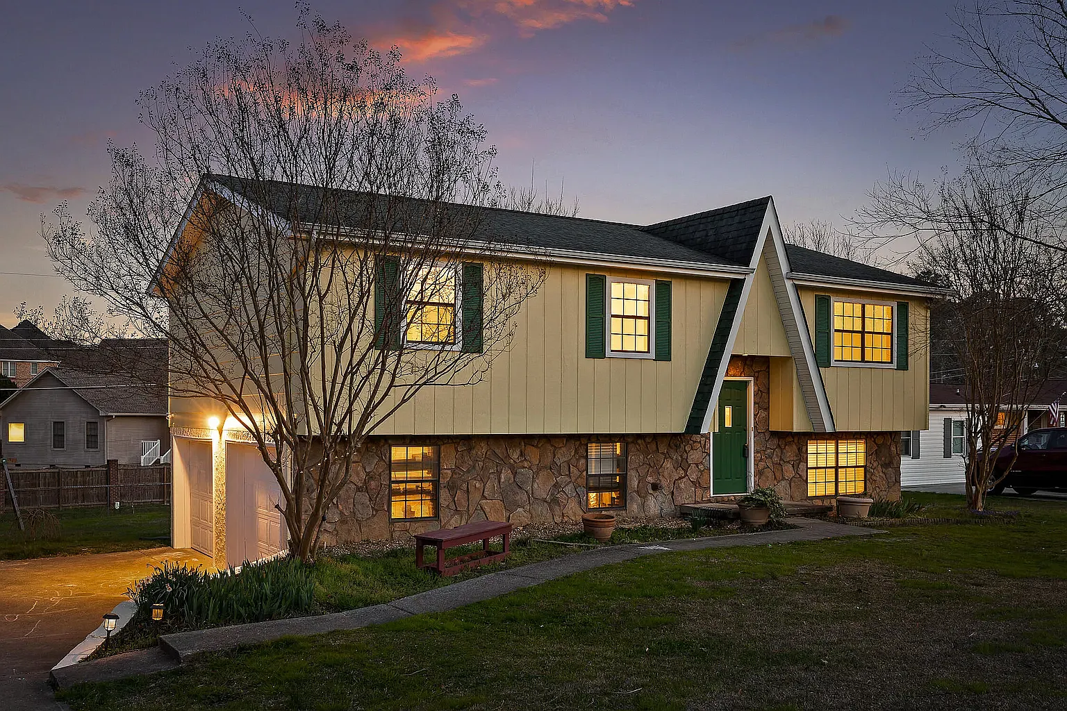 3 bed, 1800 sqft, $2,095 — Photo 1