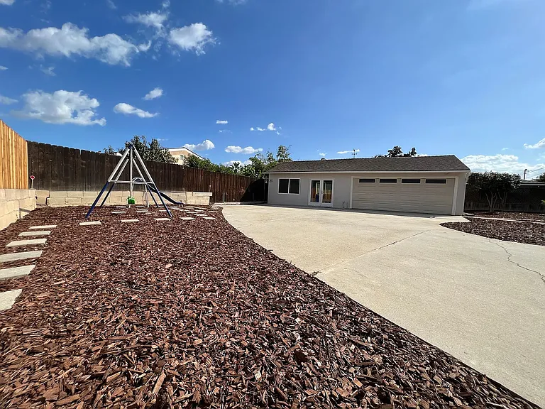 9450 Olema St — Photo 10