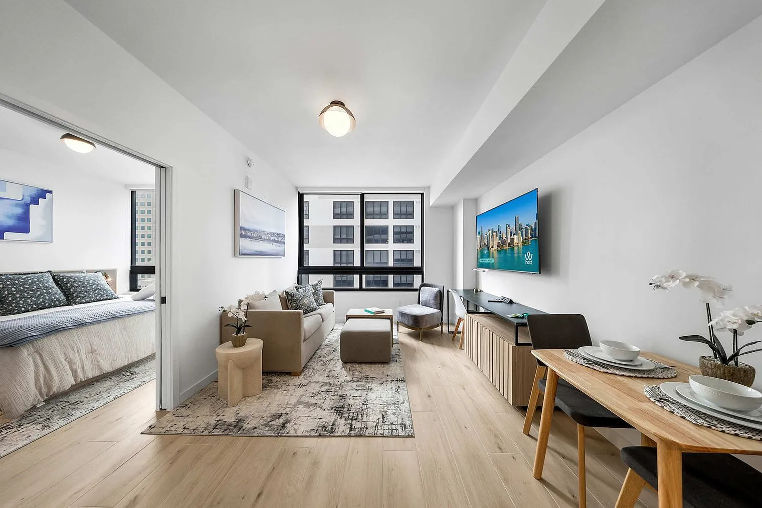 1 bed, 1.0 bath, 613 sqft, $3,527 — Photo 1