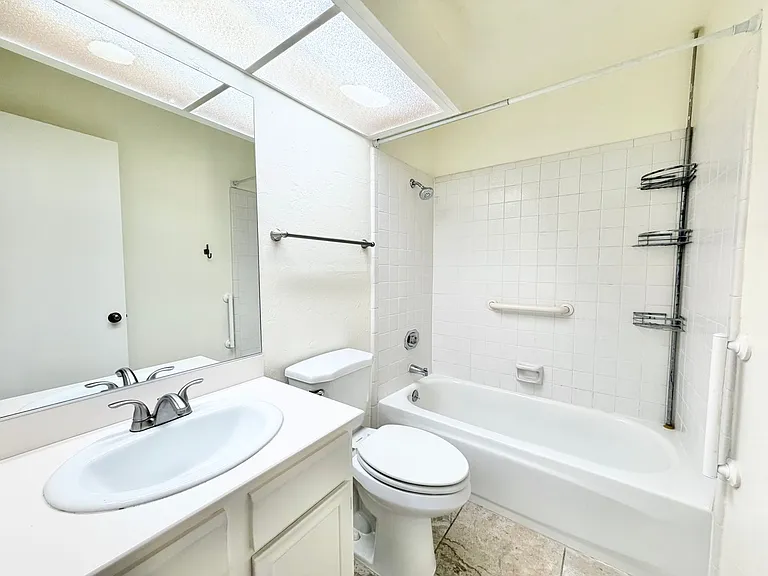 1050 E Ramon Rd #119 — Photo 16