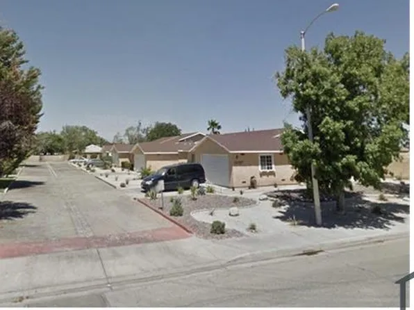 38657 25th St E Unit 4, Palmdale, CA 93550