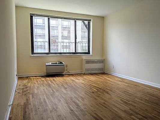 Rented by PocketBroker Inc | media 9