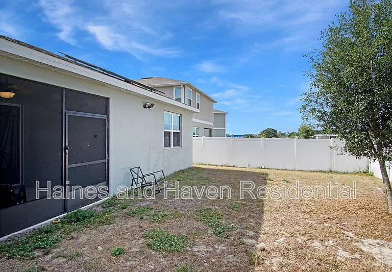 1229 Forest Gate Cir — Photo 24