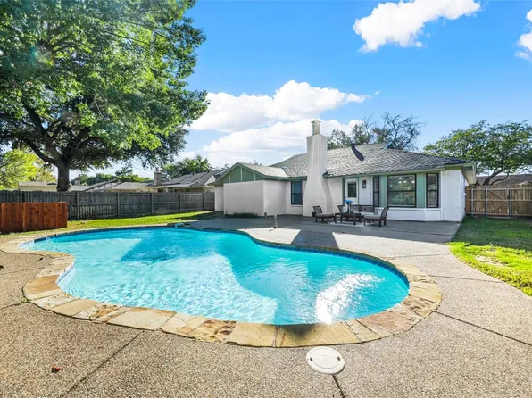 7628 Hunt Dr, North Richland Hills, TX 76182