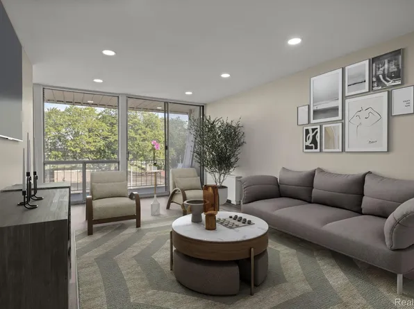 1935 Orleans St, Detroit, MI 48207