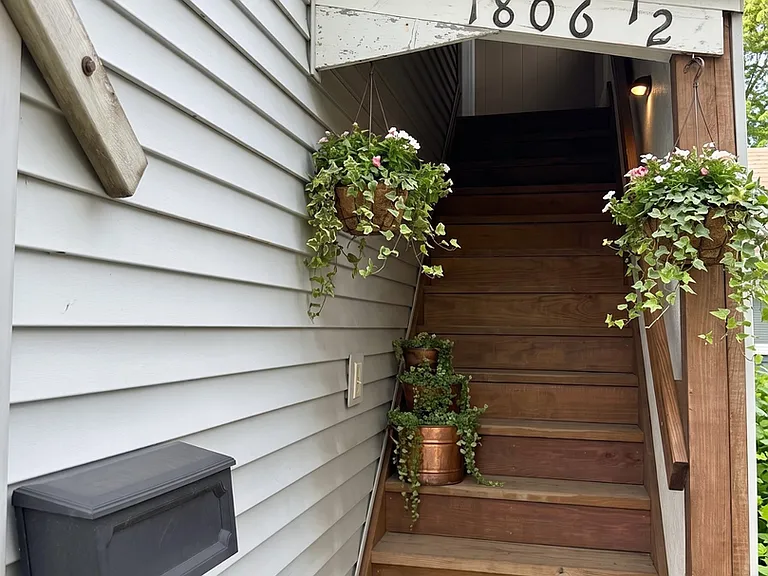 1806 Crescent Ave — Photo 11