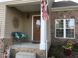 417 Creekside Ln, Spring Hill, TN 37174