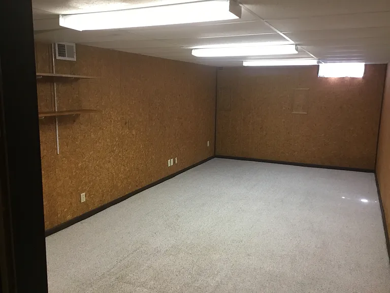 620 N Redbarn Ln — Photo 16
