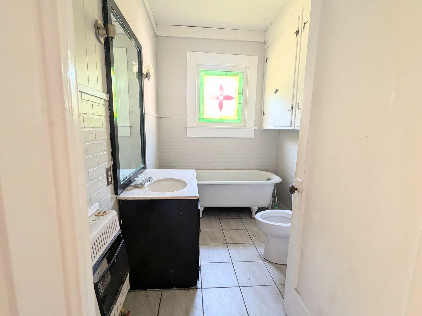 Available Now! - Charming Historic Home at 1916 Laurel St, Texarkana, AR — Photo 4