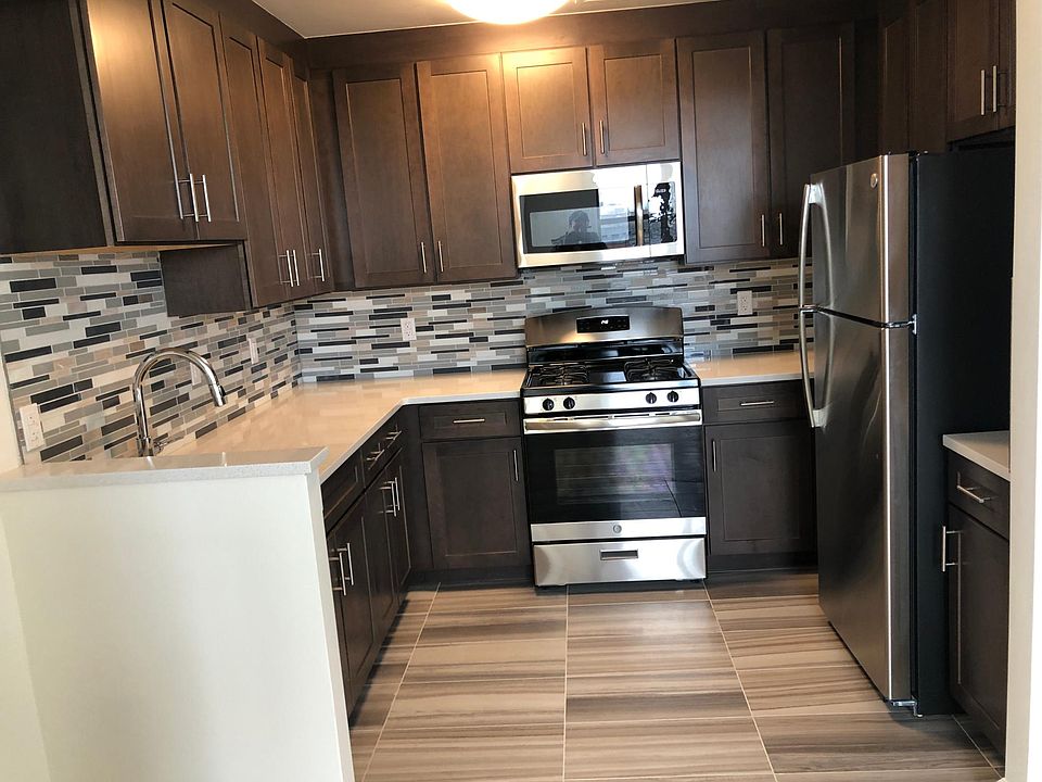 1st image of 7215 8th Ave #5