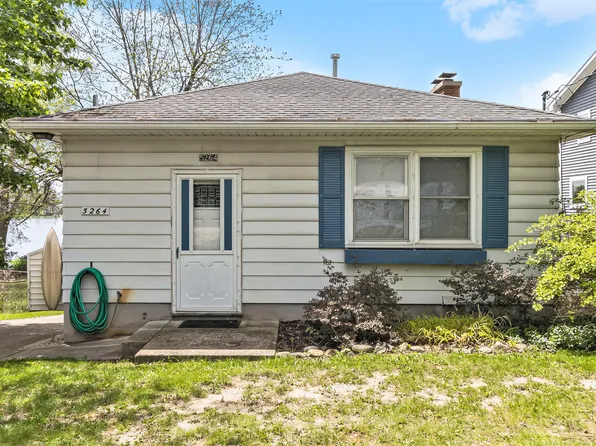 5264 Happy Hollow Dr, Manchester, MI 48158