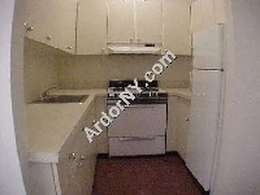 Rented by ArdorNY | media 20