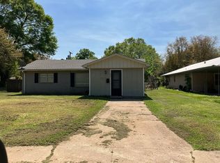1820 Clover Ln, Alexandria, LA 71301
