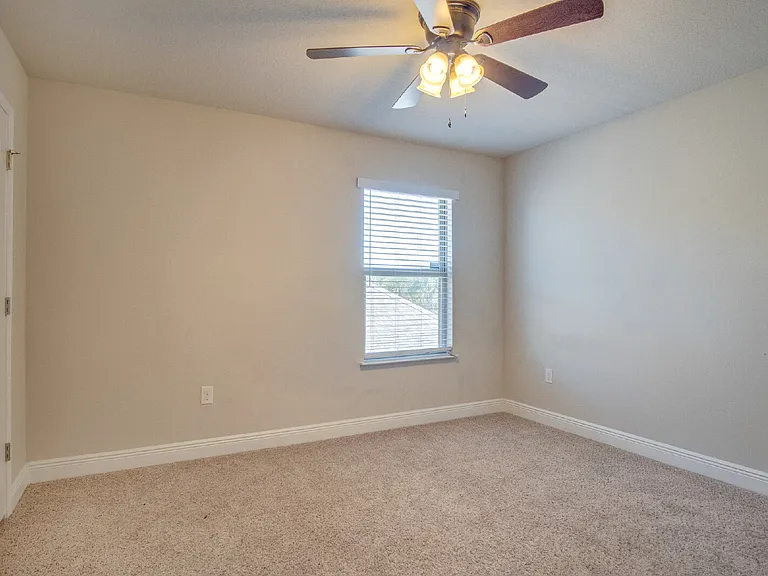 1724 Waterford Sound Blvd — Photo 23