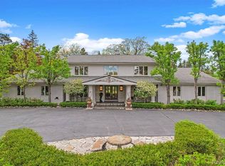 5025 S Duck Lake Rd, Milford, MI