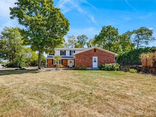 2002 Belvo Rd, Miamisburg, OH 45342