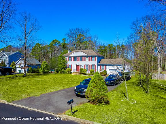 2nd image of 12 Brentwood Drive