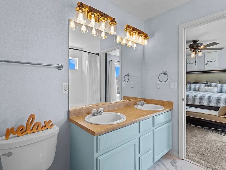 9466 Shinnecock Ct — Photo 12