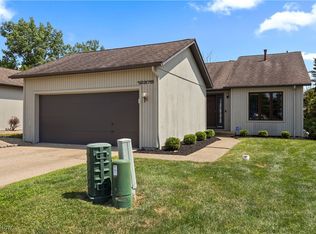 12375 Woodside Ct, Strongsville, OH 44136