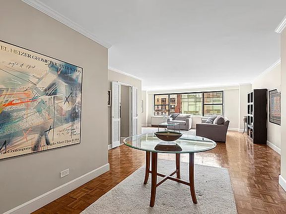 4th image of 1065 Park Ave #13B