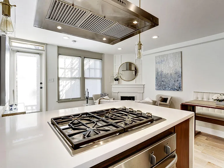 1416 Potomac Ave SE #2 — Photo 5