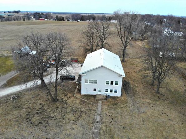 206 W Edwards St, Payson, IL 62360