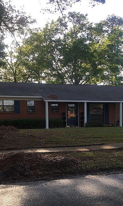 1st image of 120 General Lee Dr