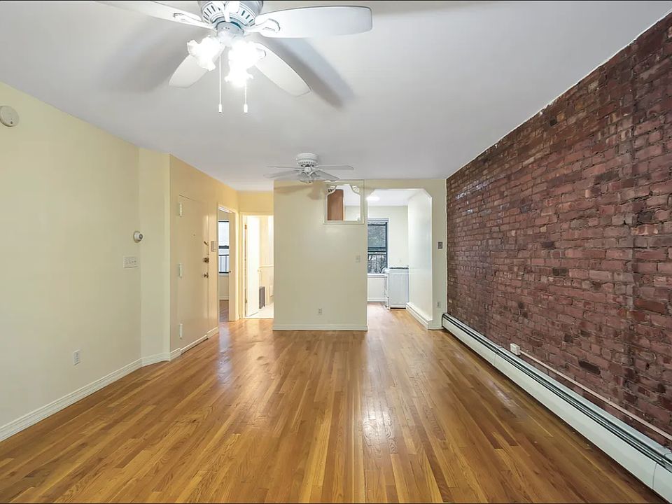 2nd image of 254 10th Ave #3