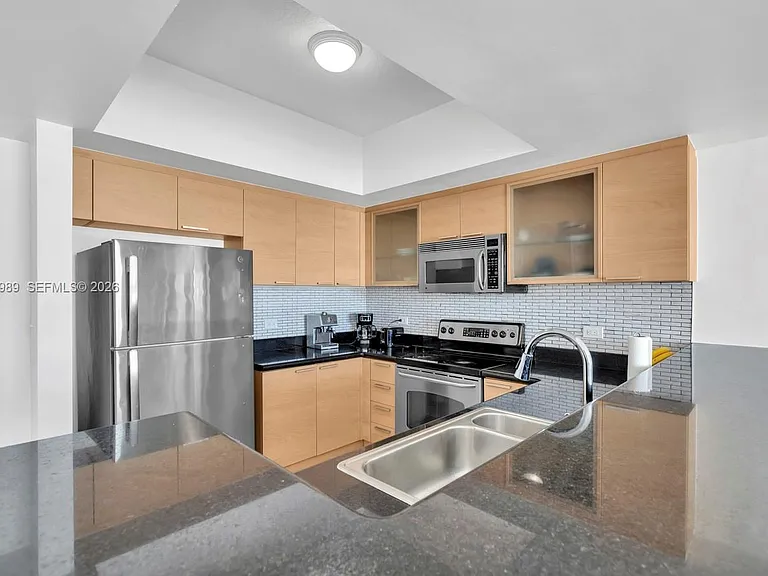 140 S Dixie Hwy #403 — Photo 8