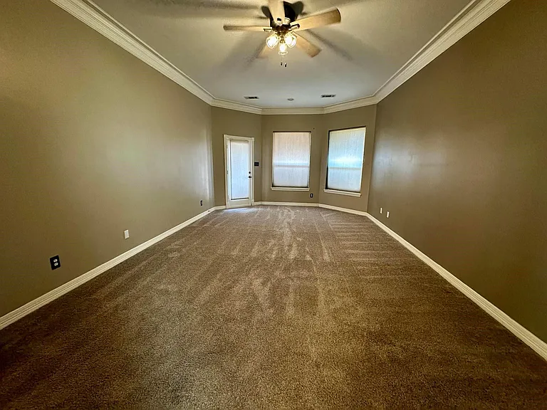 289 Waterford Way — Photo 31