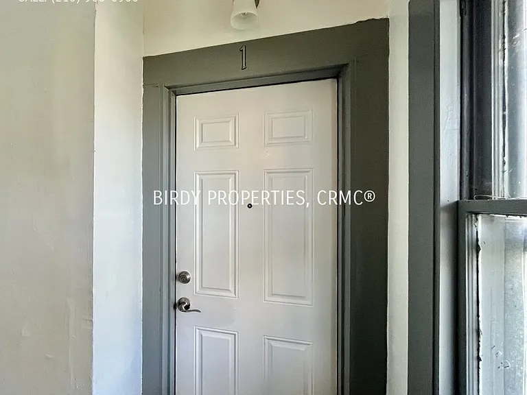 506 W Drexel Ave #1 — Photo 22