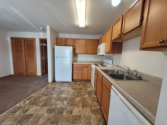 4th image of 906 Washington Ave SE #703
