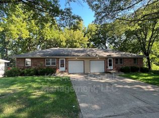 508 Santa Fe St, Leavenworth, KS 66048