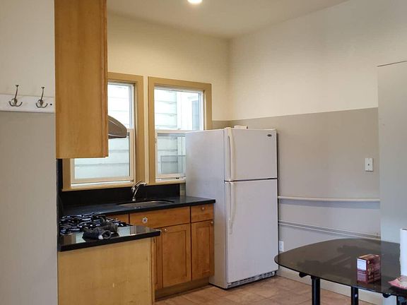 4th image of 4437 Mission St #2