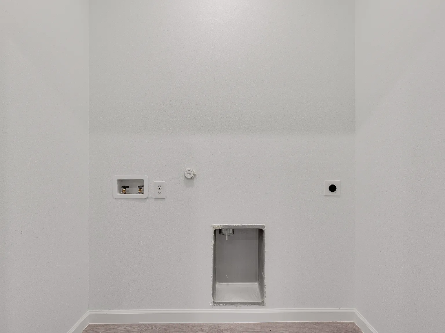 4225 Bernice St — Photo 4