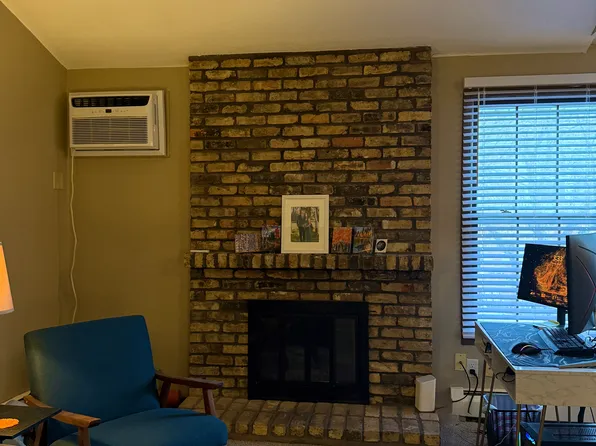 928 Westbrooke Way, Hopkins, MN