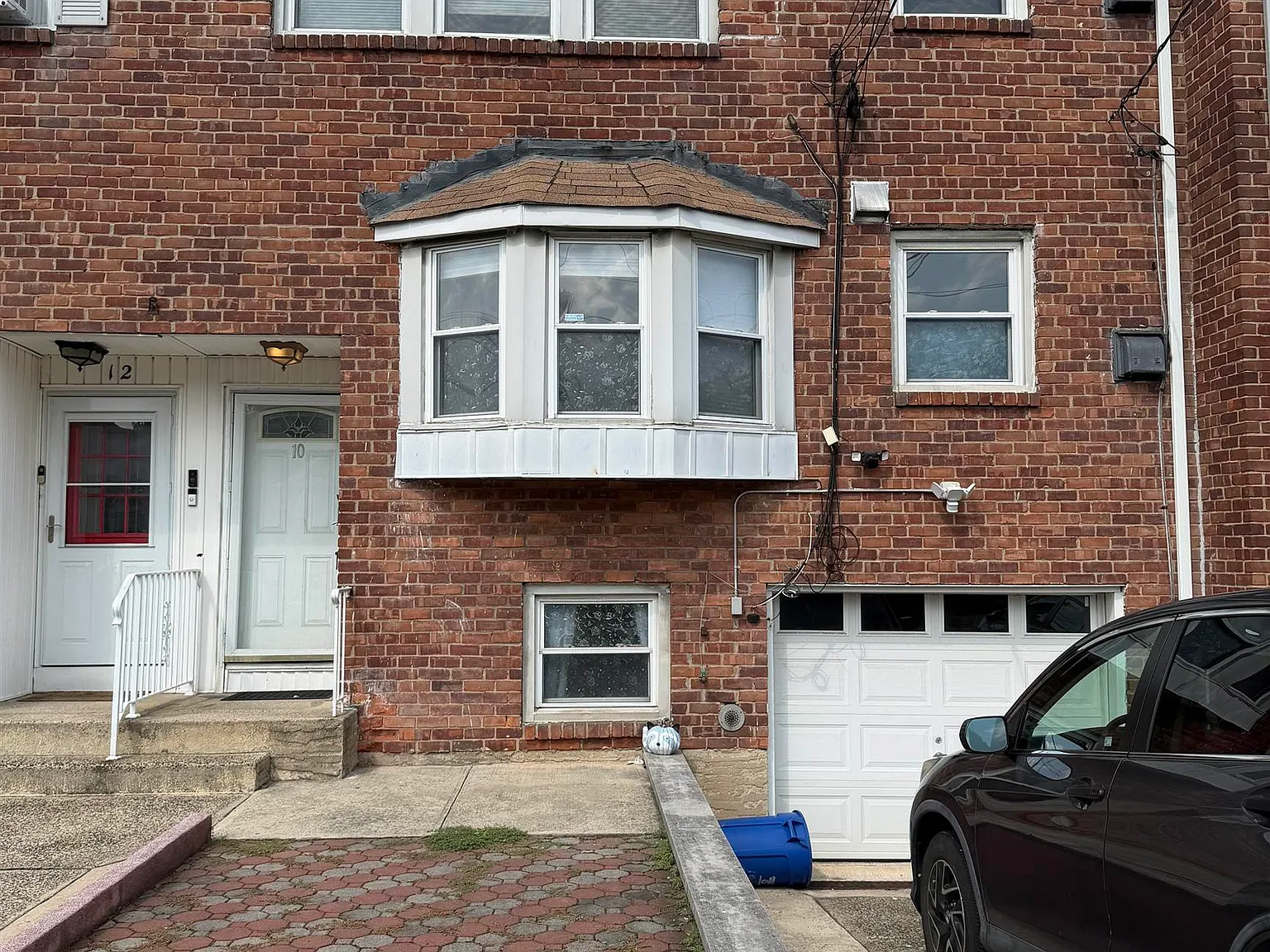 2 bed, 1.0 bath, $1,950 — Photo 2