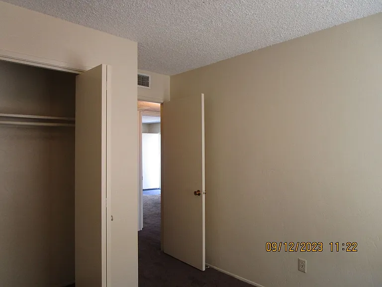 2516 Ashe Rd #A-E — Photo 10
