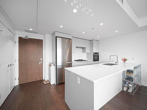 2nd image of 5788 Gilbert Rd #1207