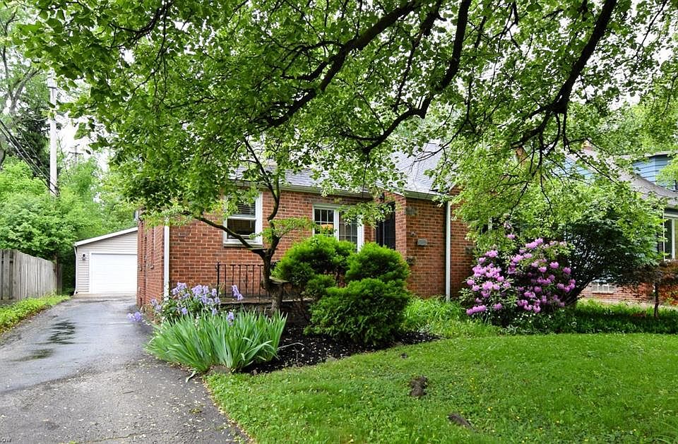 1st image of 2658 Canterbury Rd