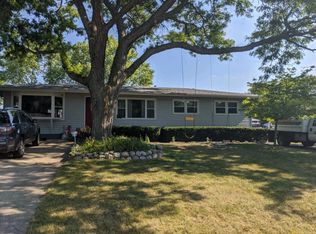 4908 Bonner Dr, McHenry, IL 60050