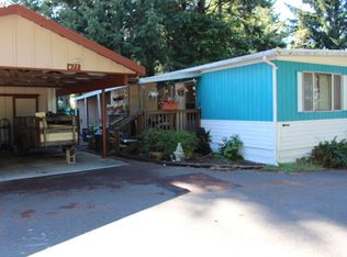 475 Village Pines Way, Coos Bay, OR 97420