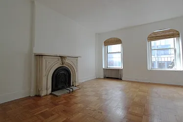 Rented by ROOM Real Estate